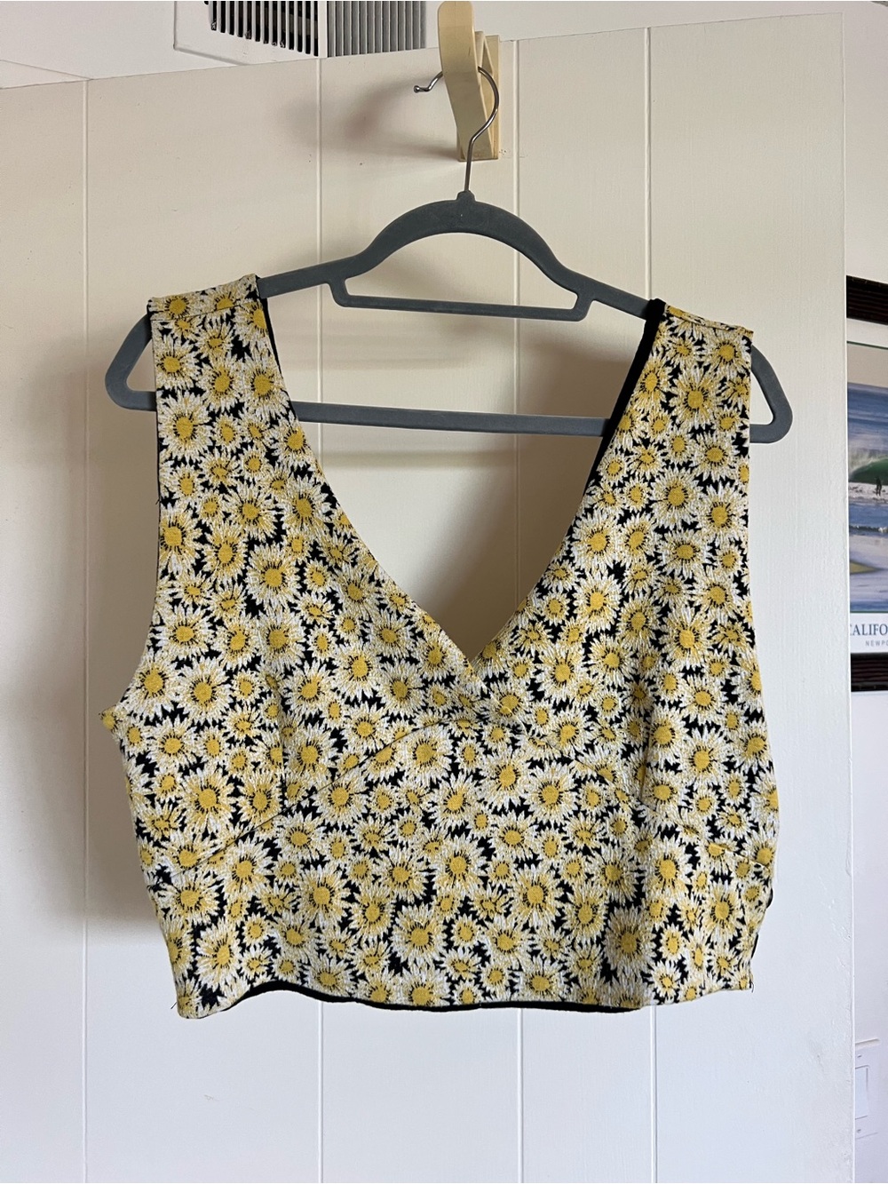 Maeve Daisy Print V-Neck Tank Top - Yellow & Black